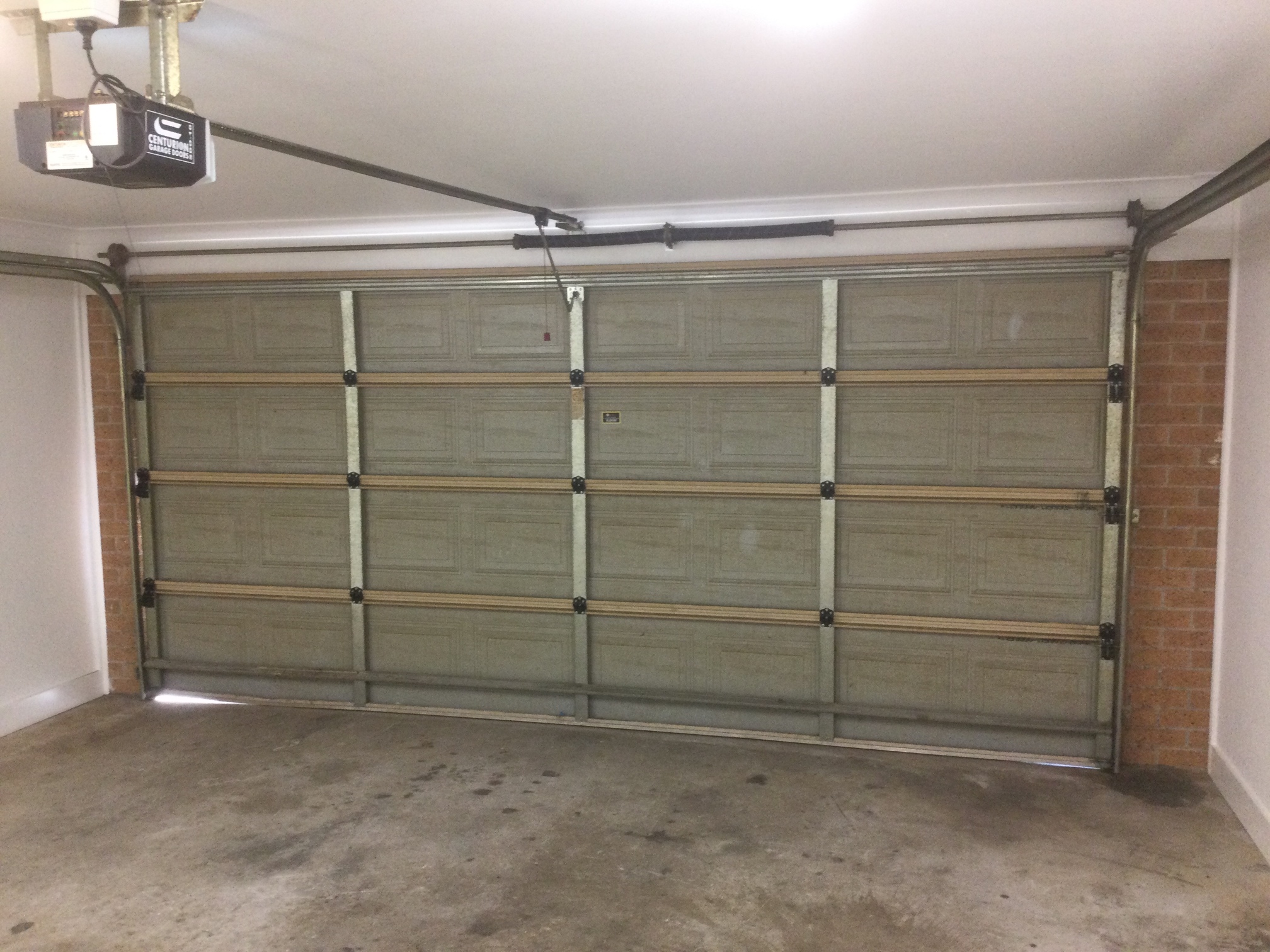 Showing full door/headroom/sideroom and motor