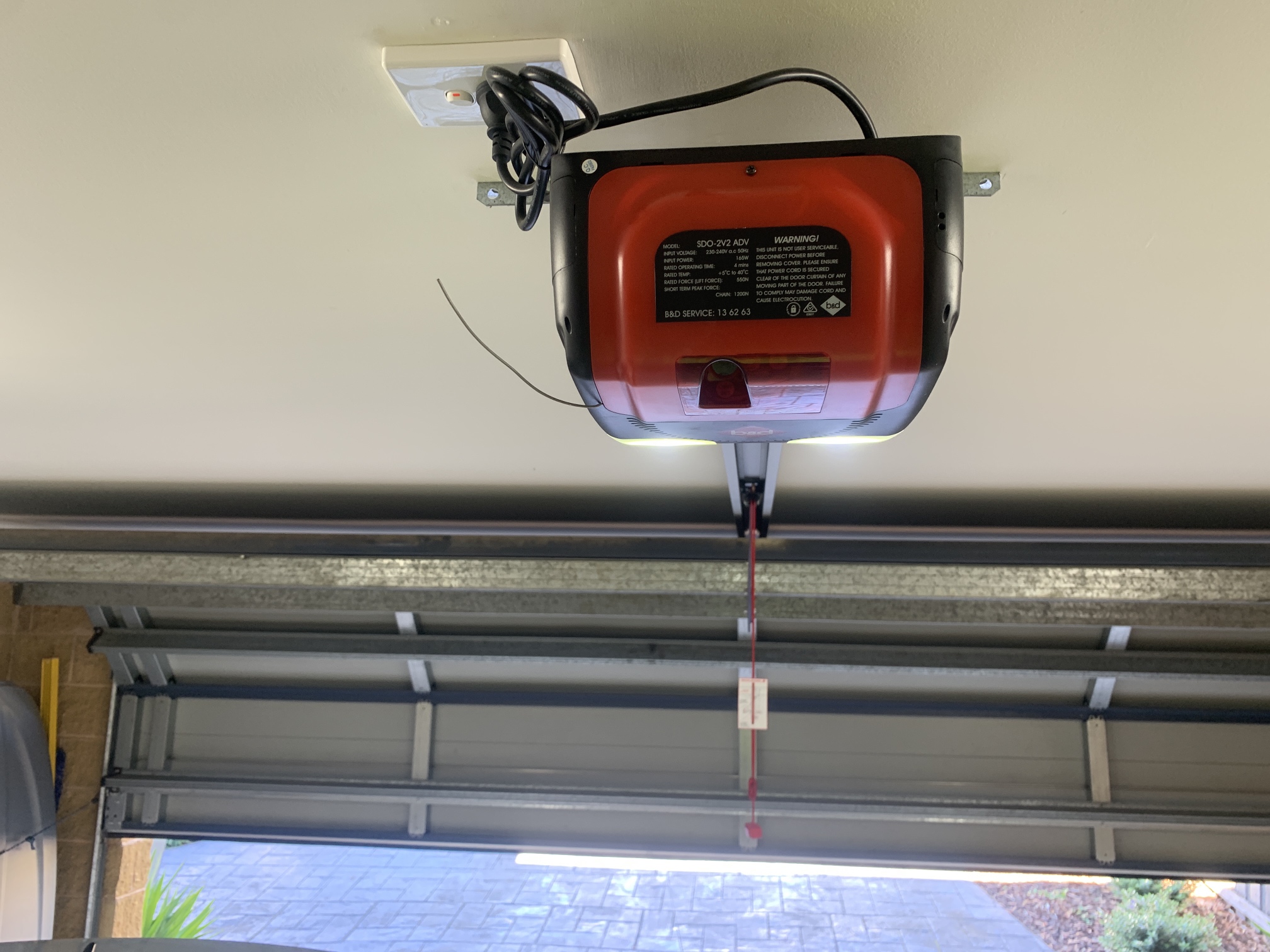 Showing back of motor or side of motor